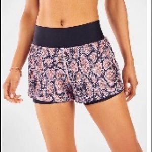 Olesia Shine Short